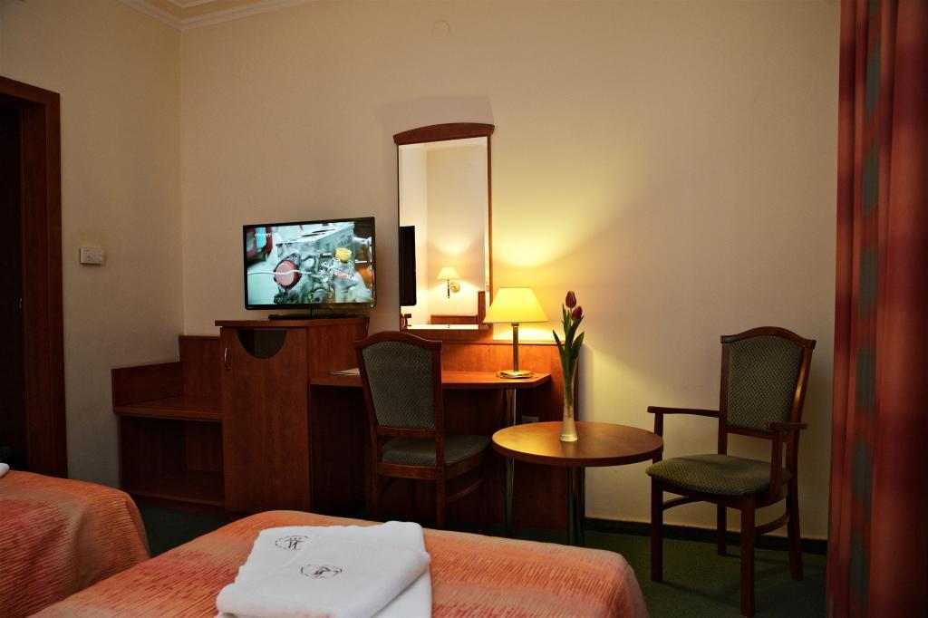 קזינצברציקה Hotel Lukacs Superior חדר תמונה