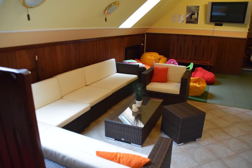 קזינצברציקה Hotel Lukacs Superior מראה חיצוני תמונה